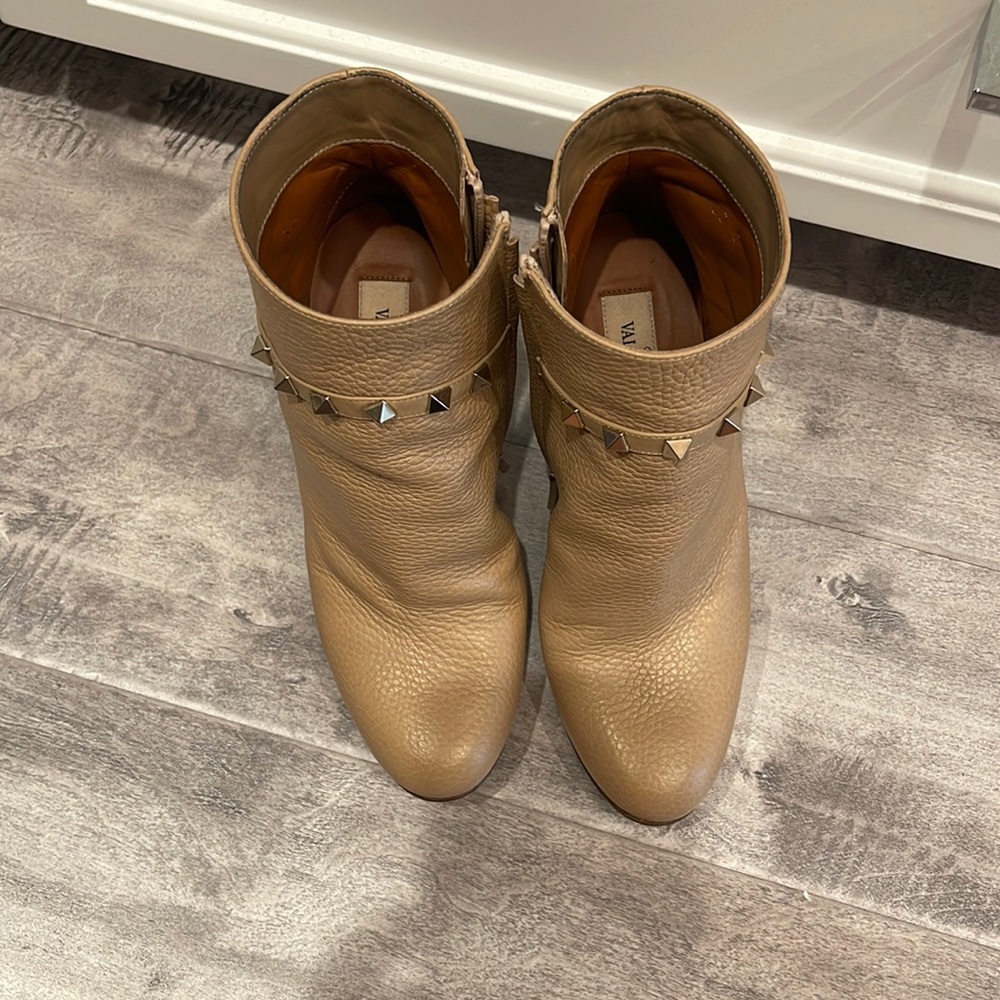 Valentino booties nude with gold studs size 36